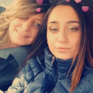 Meet your Posher, Daniela